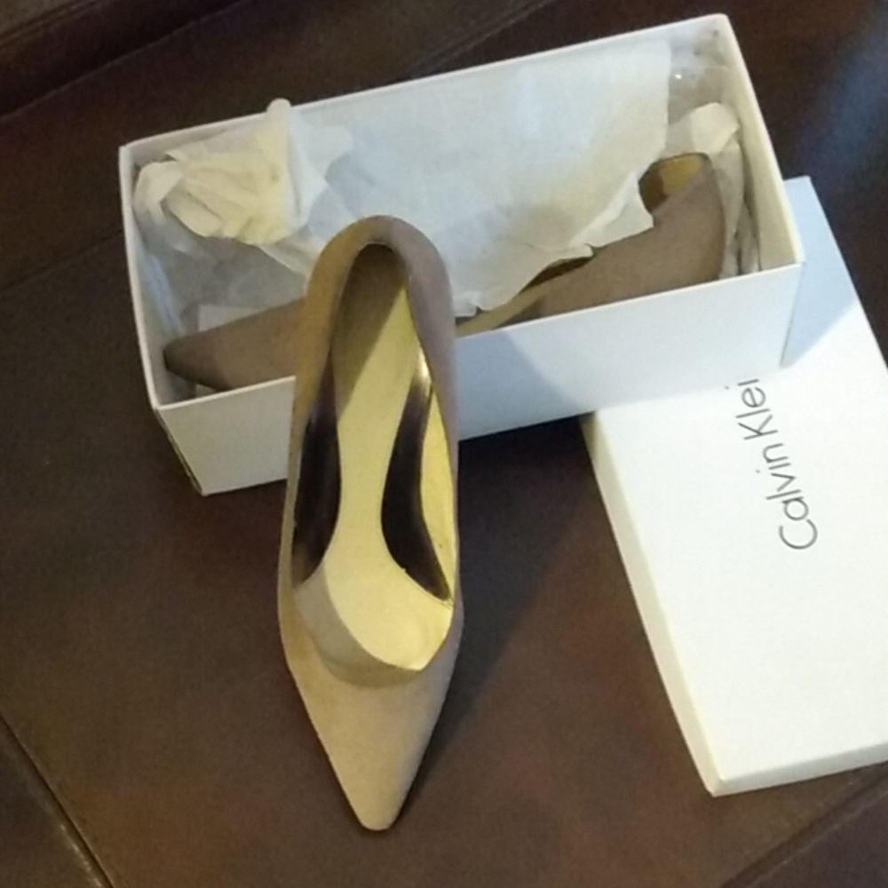 Shoe